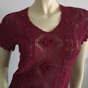 Vintage Crochet short sleeved top with flowers